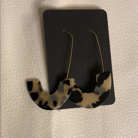 Tortoise Acrylic Hoop Earrings Gold Wire Minimalist Modern Statement Jewelry - Picture 2 of 8